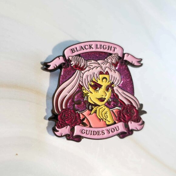 Sailor Moon Dark Lady Enamel Pin - Picture 1 of 1